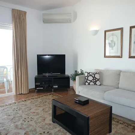 C08 - Seaside Townhouse In Praia Da Luz * Lagos