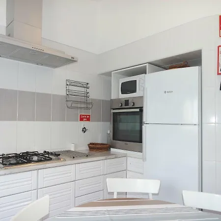 C08 - Seaside Townhouse In Praia Da Luz 招待所